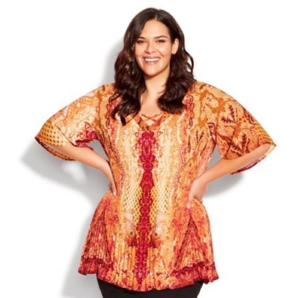 Avenue Orange Paisley Print Pleated Top size 22/24